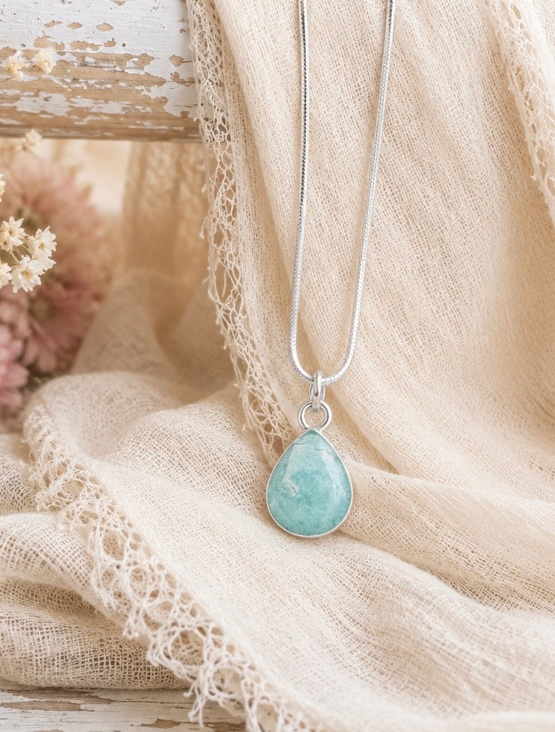 Tear Drop Pendant Necklace