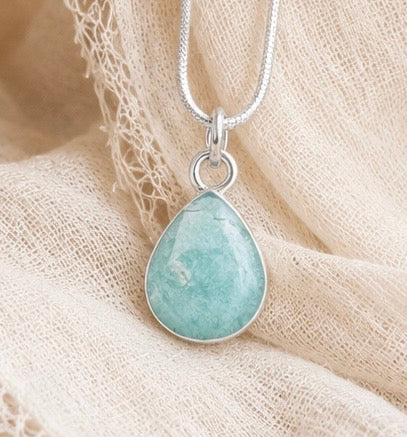 Tear Drop Pendant Necklace