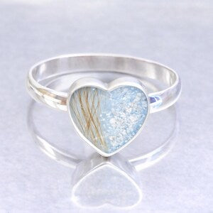 Smooth Band Heart Ring