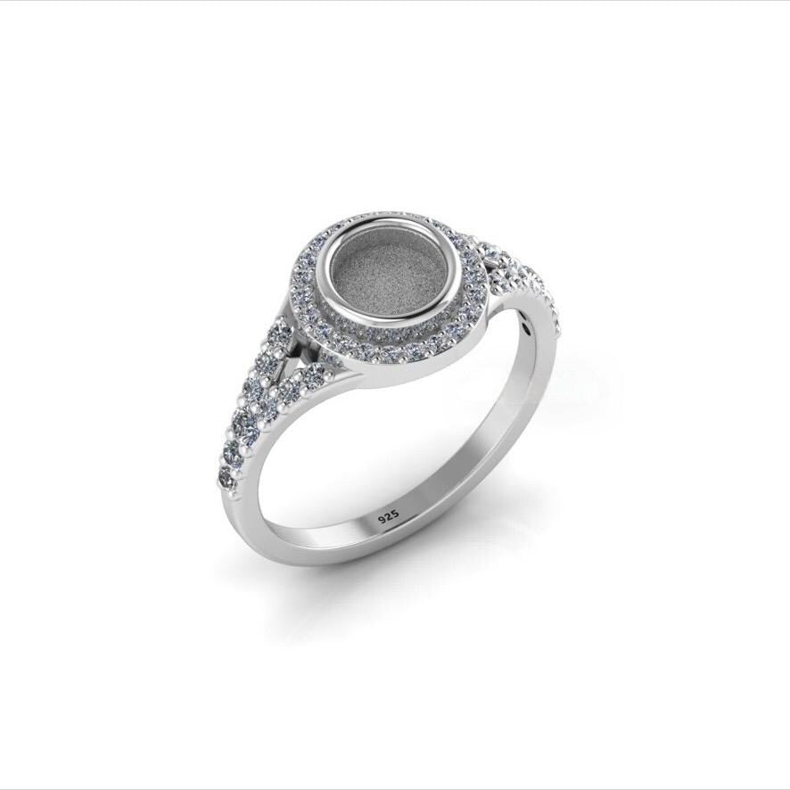 Round Shape Embellished Ring